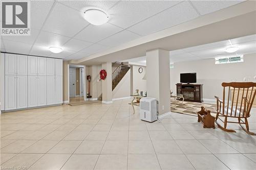 894 Bishop Place, Ancaster, ON - Indoor
