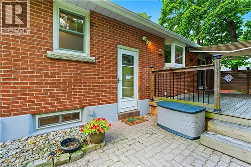 894 Bishop Place, Ancaster, ON - Outdoor With Exterior