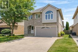 180 FANO DRIVE  Hamilton, ON L8W 3X3