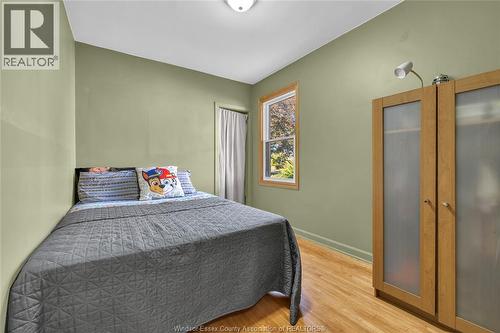 914 Thompson Boulevard, Windsor, ON - Indoor Photo Showing Bedroom