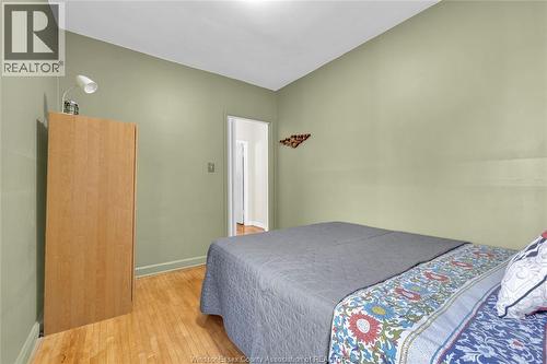 914 Thompson Boulevard, Windsor, ON - Indoor Photo Showing Bedroom