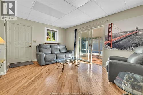 914 Thompson Boulevard, Windsor, ON - Indoor