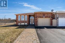 67 FOREST DALE DRIVE Barrie, ON L4M 6M9