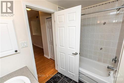 602 - 134 York Street, Ottawa, ON - Indoor Photo Showing Bathroom