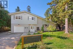 6 MAPLEWOOD CIRCLE Brockville, ON K6V 1N4