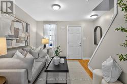 114 OLIVE AVENUE Oshawa, ON L1H 2P2