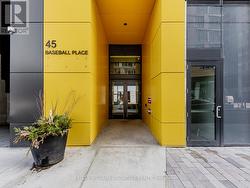 1002 - 45 BASEBALL PLACE Toronto, ON M4M 0H1