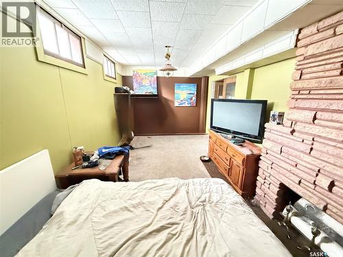 434 2Nd Street, Weyburn, SK - Indoor