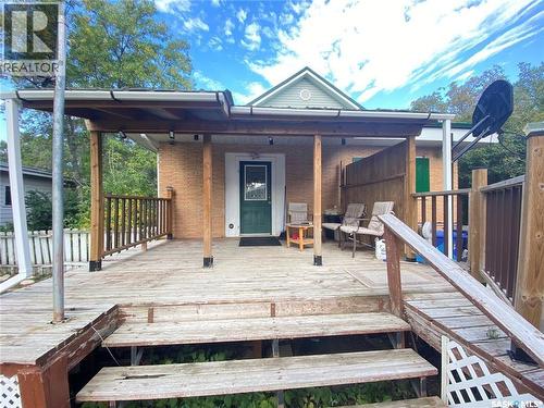 434 2Nd Street, Weyburn, SK - Outdoor With Deck Patio Veranda