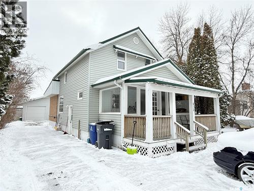 434 2Nd Street, Weyburn, SK - Outdoor