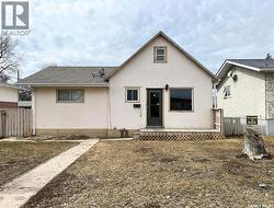 118 5th AVENUE SE Swift Current, SK S9H 3M7