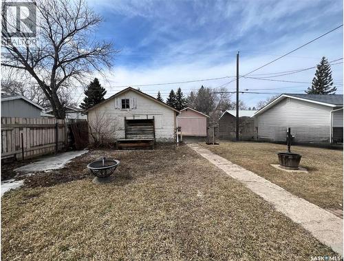 118 5Th Avenue Se, Swift Current, SK - Outdoor