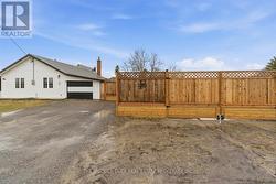 single garage on the back - 