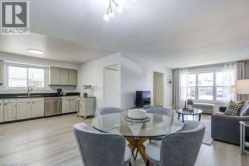 2405 Malcolm Crescent, Burlington, ON - Indoor