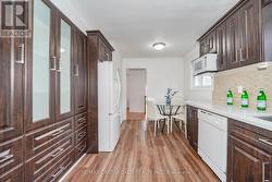 8 TOPAZ GATE Toronto, ON M2M 2Z7