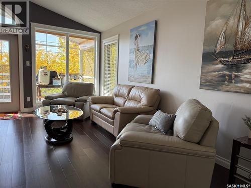 112 Midget Road, Buffalo Narrows, SK - Indoor Photo Showing Living Room