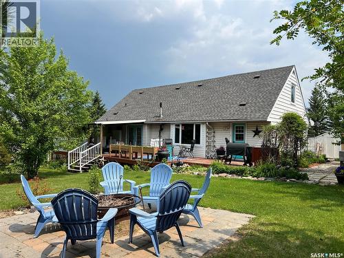 113 2Nd Avenue Se, Dorintosh, SK - Outdoor With Deck Patio Veranda