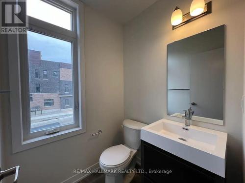 101 - 1865 Pickering Parkway S, Pickering, ON - Indoor Photo Showing Bathroom