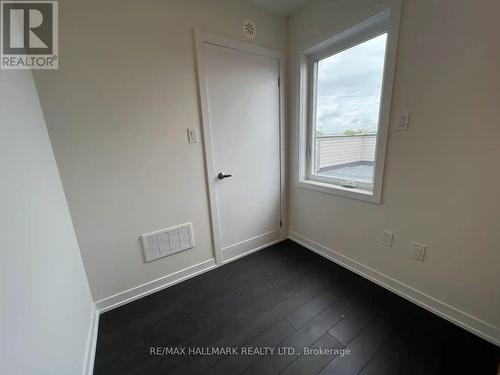 101 - 1865 Pickering Parkway S, Pickering, ON - Indoor Photo Showing Other Room