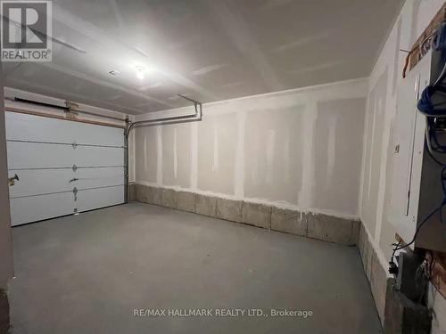 101 - 1865 Pickering Parkway S, Pickering, ON - Indoor Photo Showing Garage