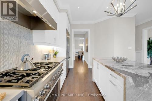 67 Garyscholl Road, Vaughan, ON - Indoor Photo Showing Kitchen With Upgraded Kitchen