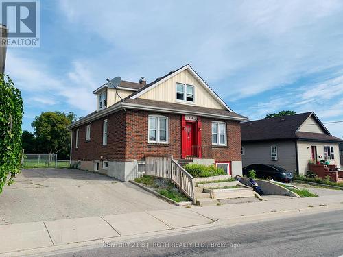 156 DUNLOP STREET W  Barrie, ON L4N 1B2