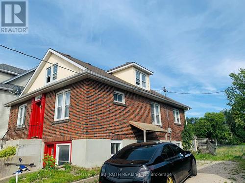 156 Dunlop Street W, Barrie, ON - Outdoor
