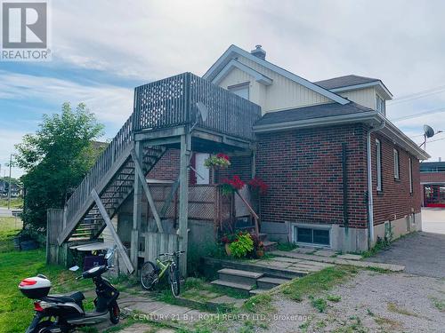 156 Dunlop Street W, Barrie, ON - Outdoor
