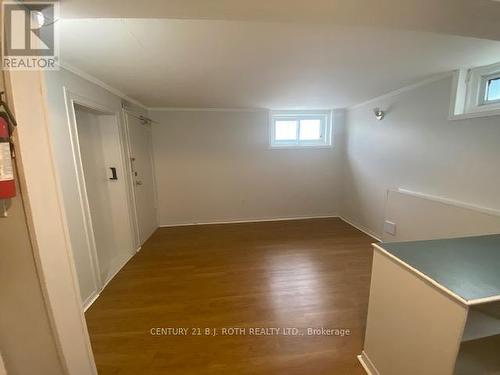 156 Dunlop Street W, Barrie, ON - Indoor Photo Showing Other Room
