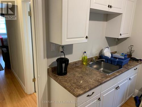 156 Dunlop Street W, Barrie, ON - Indoor Photo Showing Kitchen