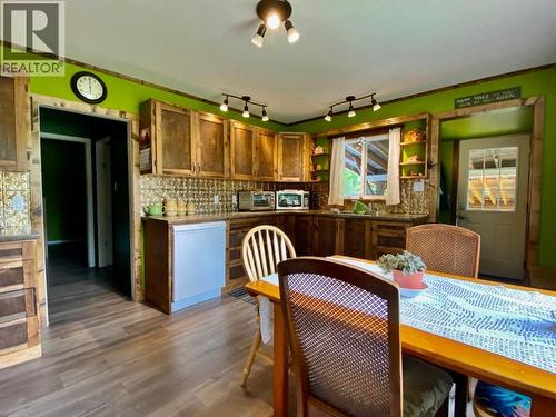 435 Webber Road, Clearwater, BC - Indoor Photo Showing Dining Room