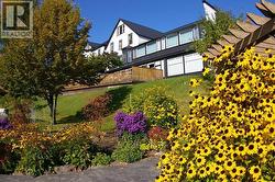 96 4 Avenue SW Nakusp, BC V0G 1R0