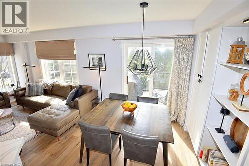 39 Panabaker Drive Unit# 7, Ancaster, ON - Indoor Photo Showing Living Room