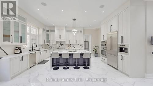 1200 Conservation Road, Milton, ON - Indoor Photo Showing Kitchen With Upgraded Kitchen