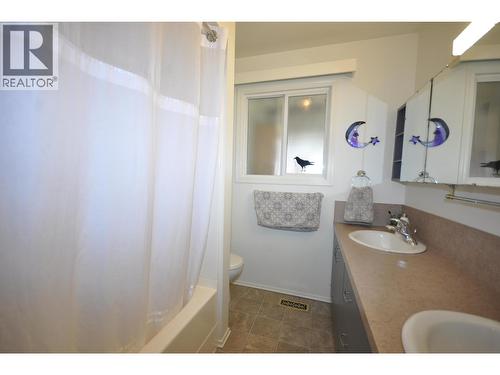 342 Clearview Crescent, Williams Lake, BC - Indoor Photo Showing Bathroom
