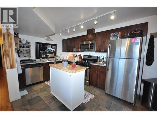 342 Clearview Crescent, Williams Lake, BC - Indoor Photo Showing Kitchen