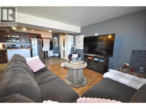 342 Clearview Crescent, Williams Lake, BC - Indoor Photo Showing Living Room