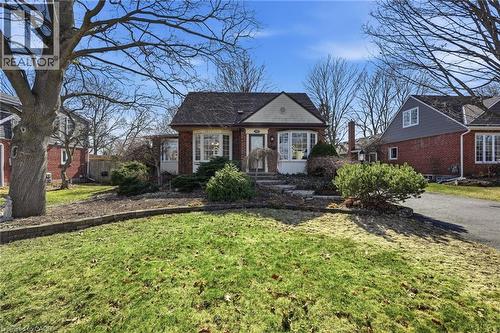 952 DANFORTH Avenue  Burlington, ON L7T 1S8