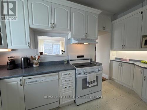332 Main Street, Deseronto (Deseronto (Town)), ON - Indoor Photo Showing Kitchen
