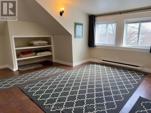 332 Main Street, Deseronto (Deseronto (Town)), ON - Indoor