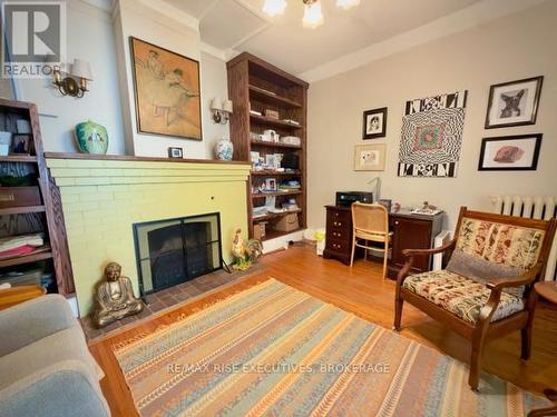 332 Main Street, Deseronto (Deseronto (Town)), ON - Indoor Photo Showing Living Room With Fireplace