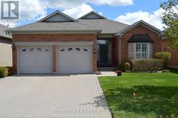 86 LEGENDARY TRAIL Whitchurch-Stouffville, ON L4A 1N6