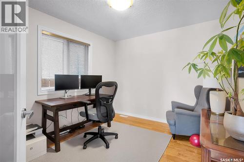 1022 Hurley Way, Saskatoon, SK - Indoor Photo Showing Office