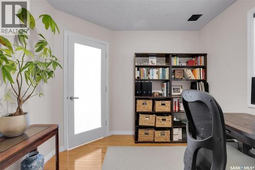 1022 Hurley Way, Saskatoon, SK - Indoor Photo Showing Office