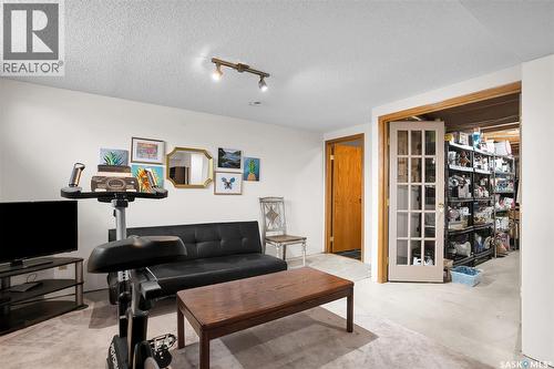 1022 Hurley Way, Saskatoon, SK - Indoor