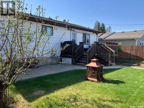 1103 3Rd Street W, Nipawin, SK - Outdoor With Deck Patio Veranda