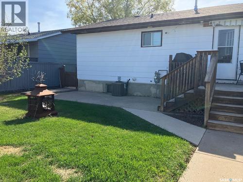 1103 3Rd Street W, Nipawin, SK - Outdoor