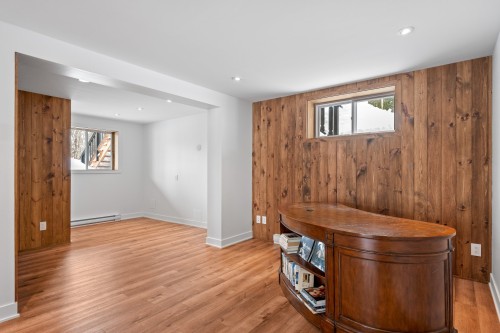 Autre - 225 Ch. Laurent, Saint-Adolphe-D'Howard, QC - Indoor Photo Showing Other Room