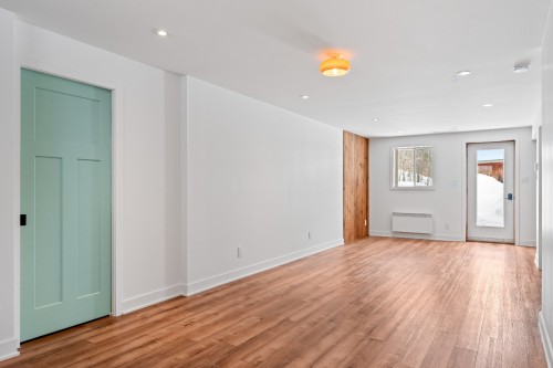 Autre - 225 Ch. Laurent, Saint-Adolphe-D'Howard, QC - Indoor Photo Showing Other Room