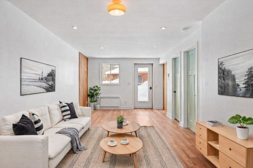 Autre - 225 Ch. Laurent, Saint-Adolphe-D'Howard, QC - Indoor Photo Showing Living Room